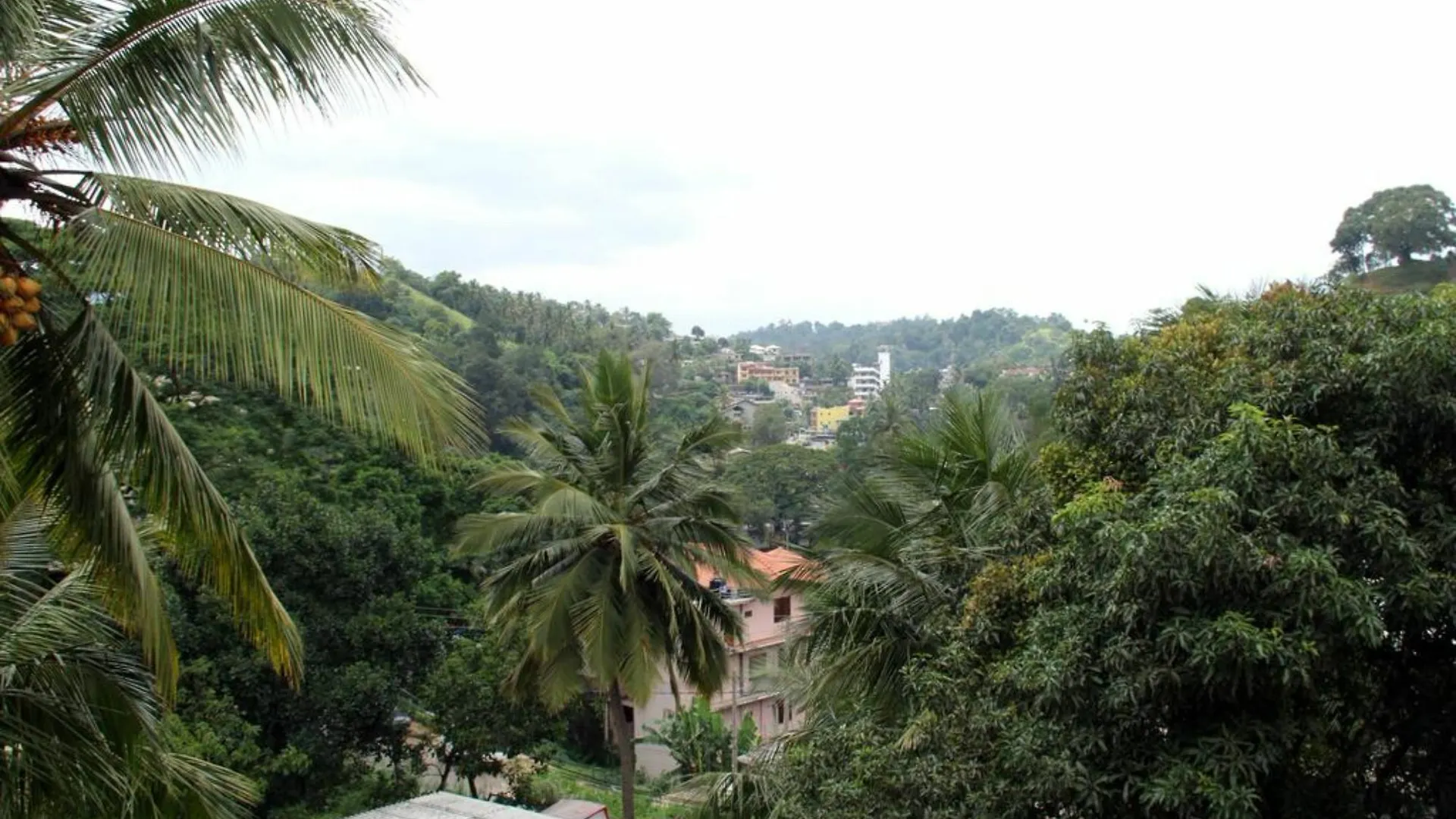 Alpine Ridge Holiday Apartments كاندي